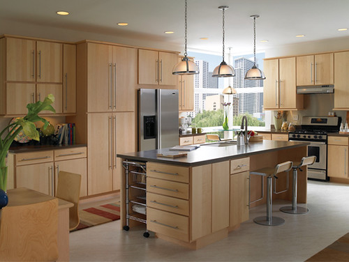 West Hartford, Kitchen Remodeling: Choosing Your New Kitchen Cabinets